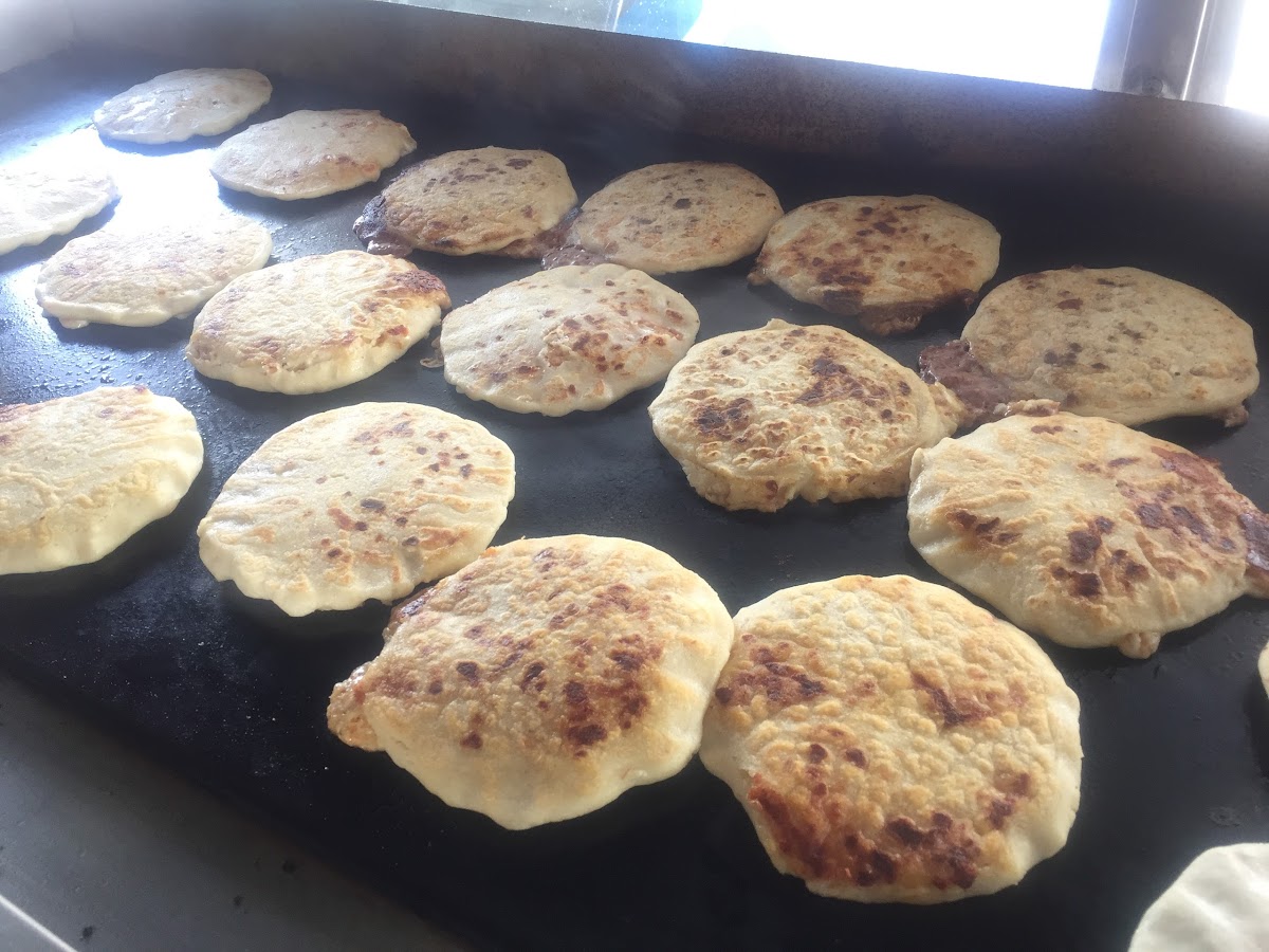 Pupuseria La Placita